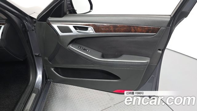 Hyundai Genesis 2016 — photo 14