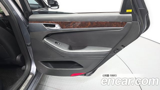 Hyundai Genesis 2016 — photo 15
