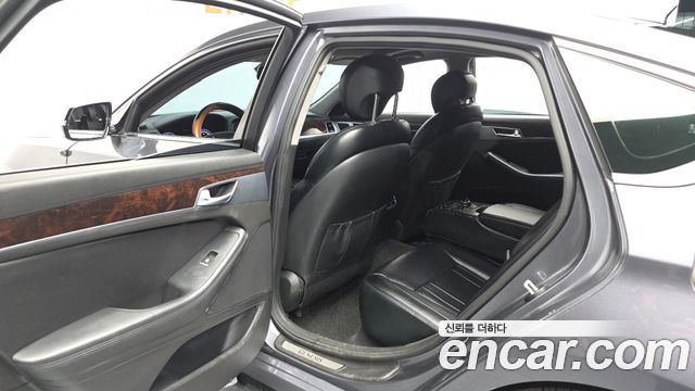 Hyundai Genesis 2016 — photo 16