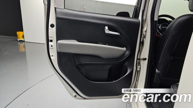 Kia RAY 2022 — photo 15