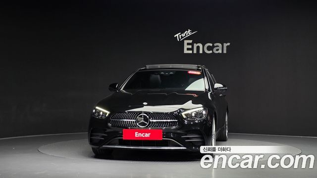 Mercedes-Benz E-Class 2022 — photo 3