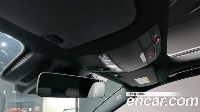 Mercedes-Benz E-Class 2022 — photo 32