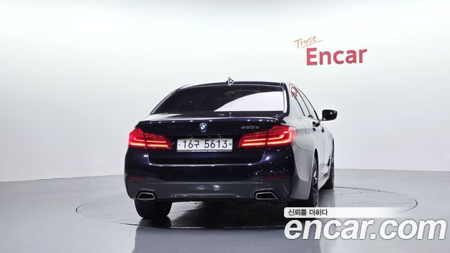 BMW 5-Series 2018 — photo 4