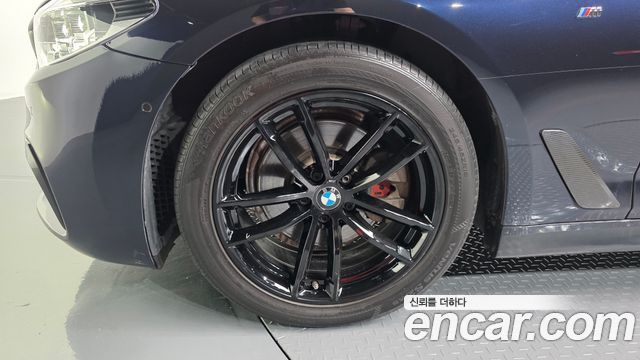 BMW 5-Series 2018 — photo 5