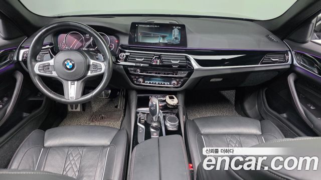 BMW 5-Series 2018 — photo 7