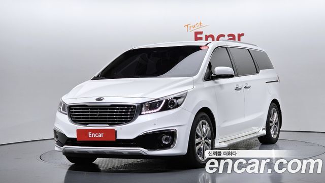 Kia Canival 2016 — photo 1