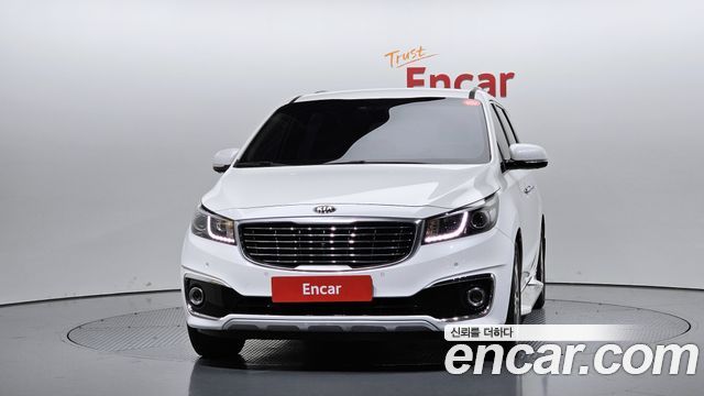 Kia Canival 2016 — photo 3