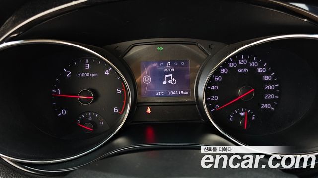 Kia Canival 2016 — photo 8