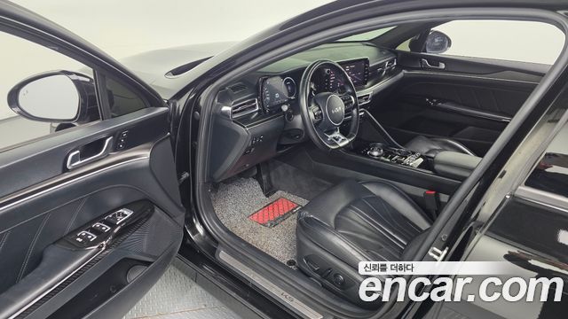 Kia K5 2023 — photo 10
