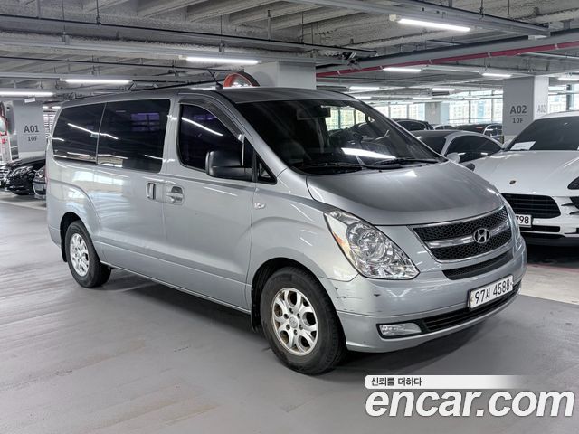 Hyundai Starex 2015 — photo 2