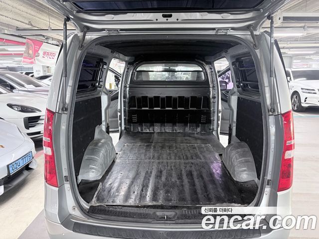 Hyundai Starex 2015 — photo 9