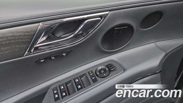 Genesis GV80 2025 — photo 30