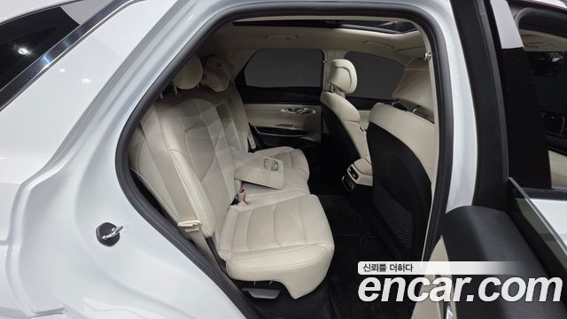 Genesis GV70 2023 — photo 23
