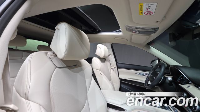 Genesis GV70 2023 — photo 26