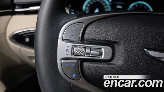 Genesis GV70 2023 — photo 33
