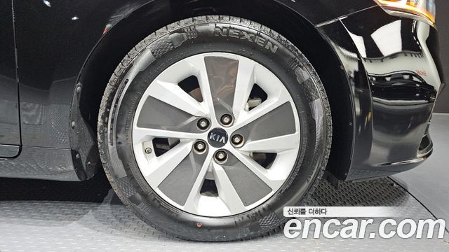 Kia K7 2017 — photo 7