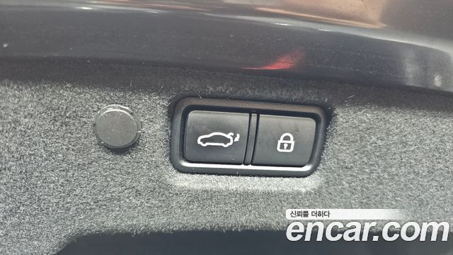 Kia K7 2017 — photo 28