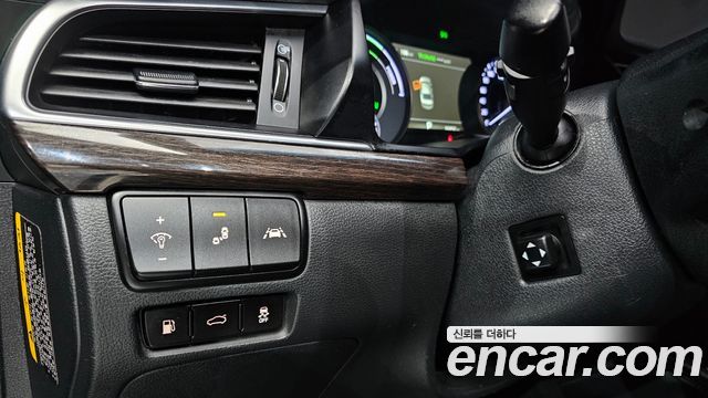 Kia K7 2017 — photo 29