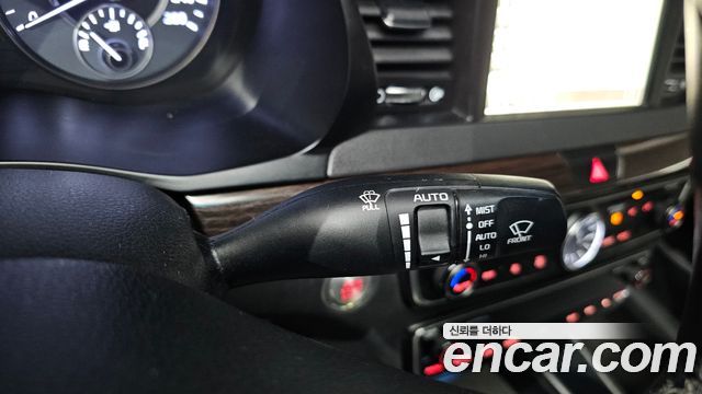 Kia K7 2017 — photo 30