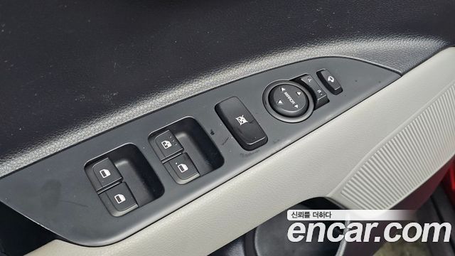 Kia Stonic 2019 — photo 19