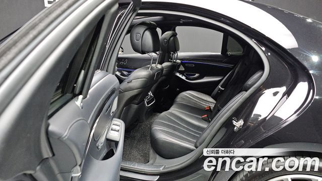 Mercedes-Benz S-Class 2018 — photo 17