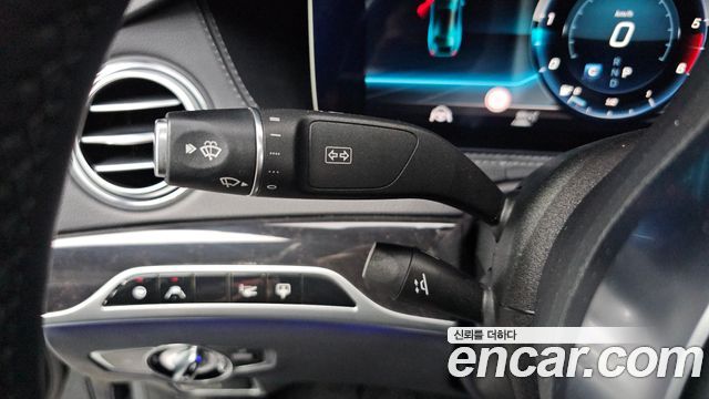 Mercedes-Benz S-Class 2018 — photo 28