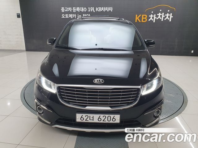 Kia Canival 2017 — photo 3