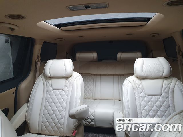 Kia Canival 2017 — photo 10