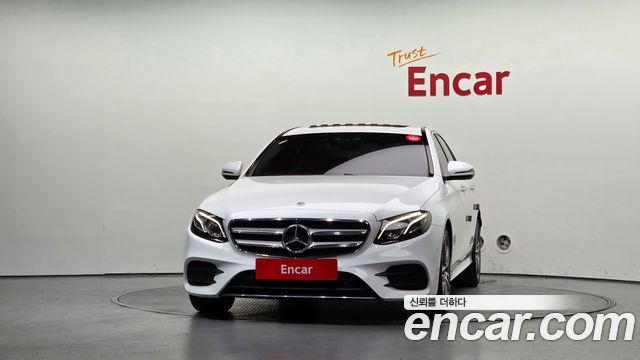 Mercedes-Benz E-Class 2019 — photo 3