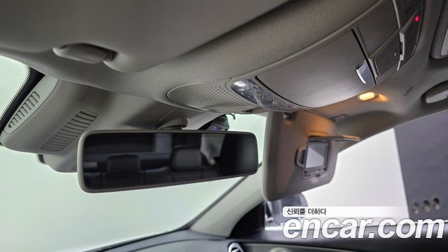 Mercedes-Benz E-Class 2019 — photo 15