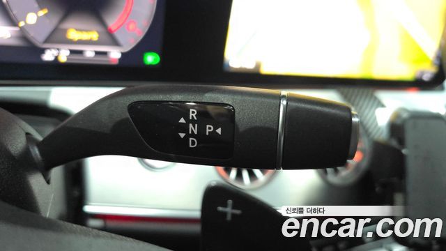 Mercedes-Benz CLS-Class 2019 — photo 12