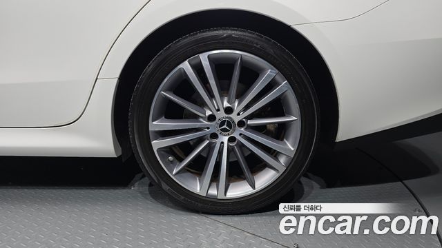 Mercedes-Benz CLS-Class 2019 — photo 7