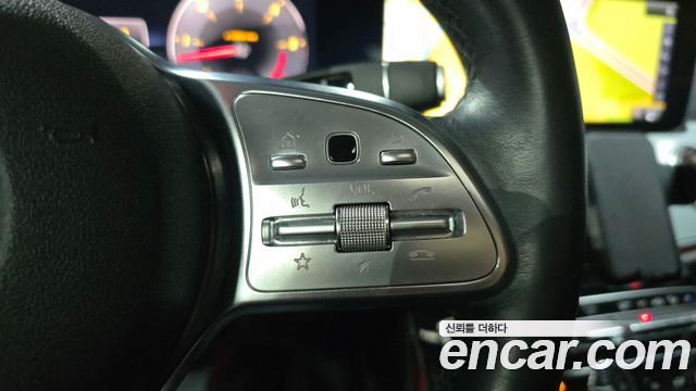 Mercedes-Benz CLS-Class 2019 — photo 32