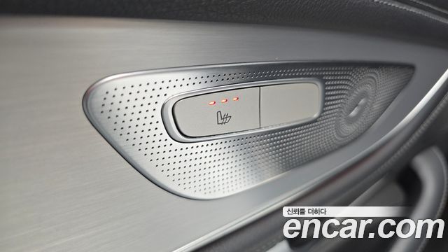 Mercedes-Benz CLS-Class 2019 — photo 35
