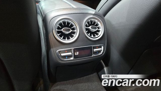 Mercedes-Benz CLS-Class 2019 — photo 36