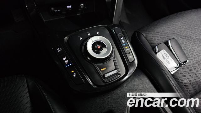 Kia Seltos 2023 — photo 12