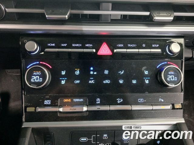 Hyundai Santafe 2025 — photo 24