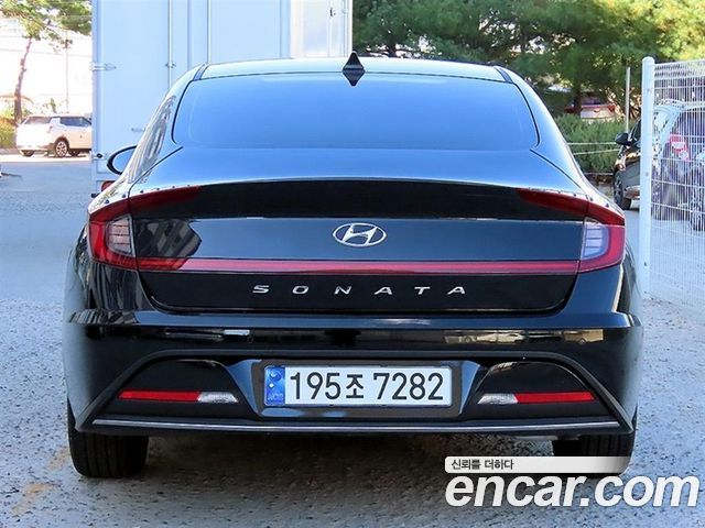 Hyundai Sonata 2023 — photo 4