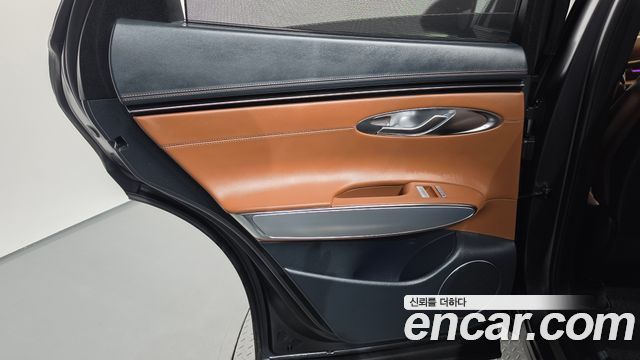 Genesis GV70 2021 — photo 15