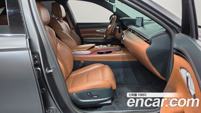 Genesis GV70 2021 — photo 16