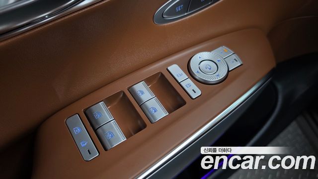 Genesis GV70 2021 — photo 40