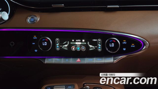 Genesis GV70 2021 — photo 43