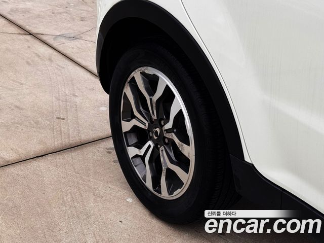 KG Mobility KORANDO 2016 — photo 20