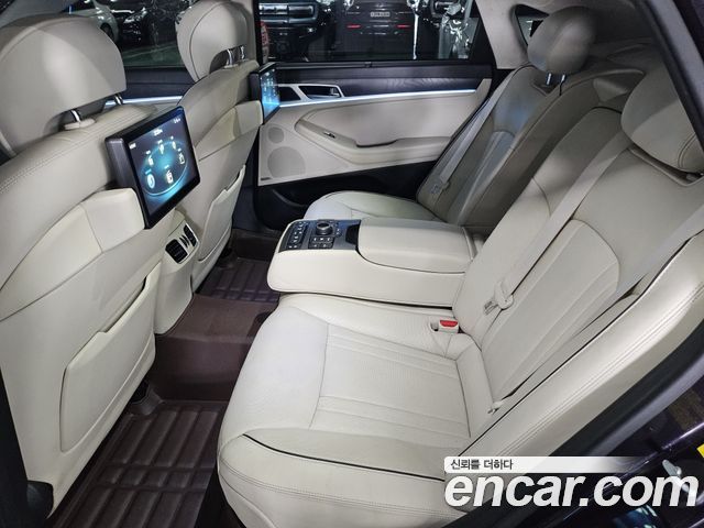 Hyundai Genesis 2015 — photo 11