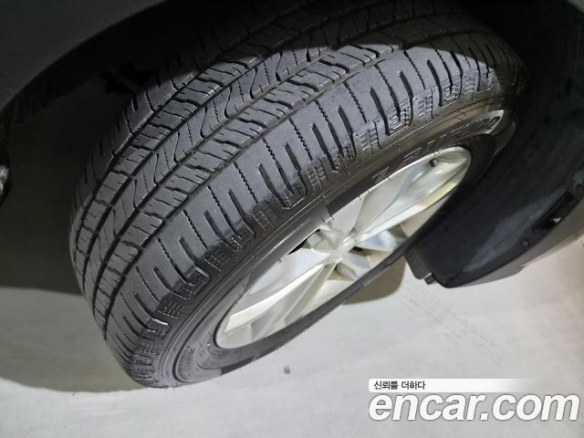 Hyundai Santafe 2018 — photo 12