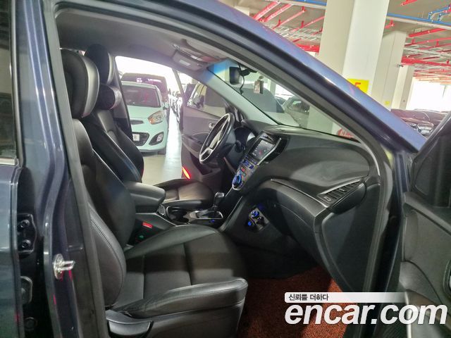 Hyundai Santafe 2018 — photo 14