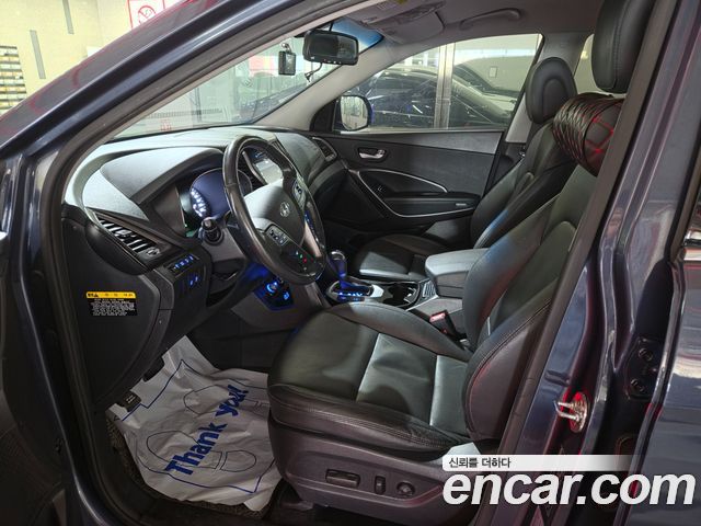 Hyundai Santafe 2018 — photo 16