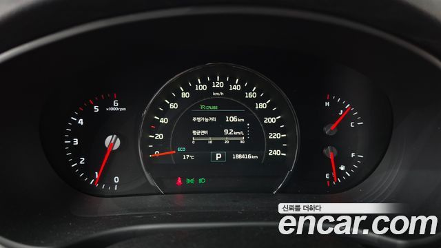 Kia Sorento 2016 — photo 8