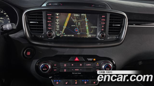 Kia Sorento 2016 — photo 12