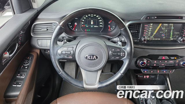 Kia Sorento 2016 — photo 13